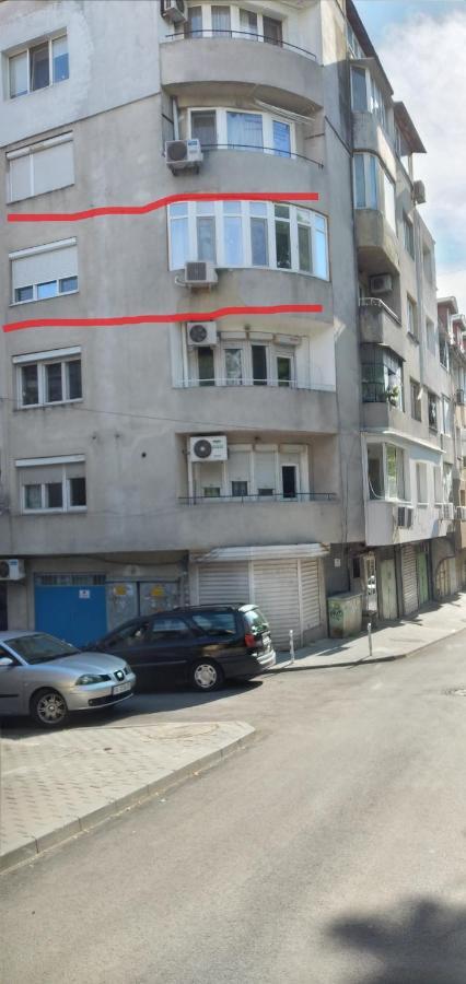 Варна Хостел *